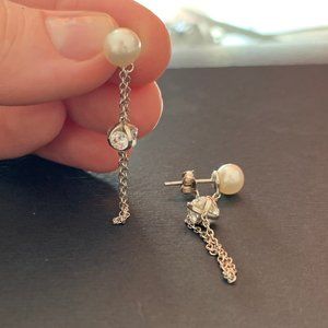Silver earrings with pearls